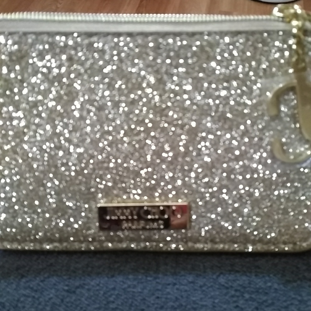 ID Holder - Picture 2 of 3